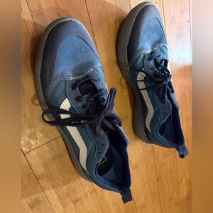 Men's Blue and White Casual Sneakers